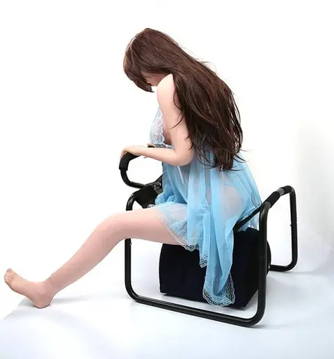 Ghế sung sướng đưa chị em lên đỉnh